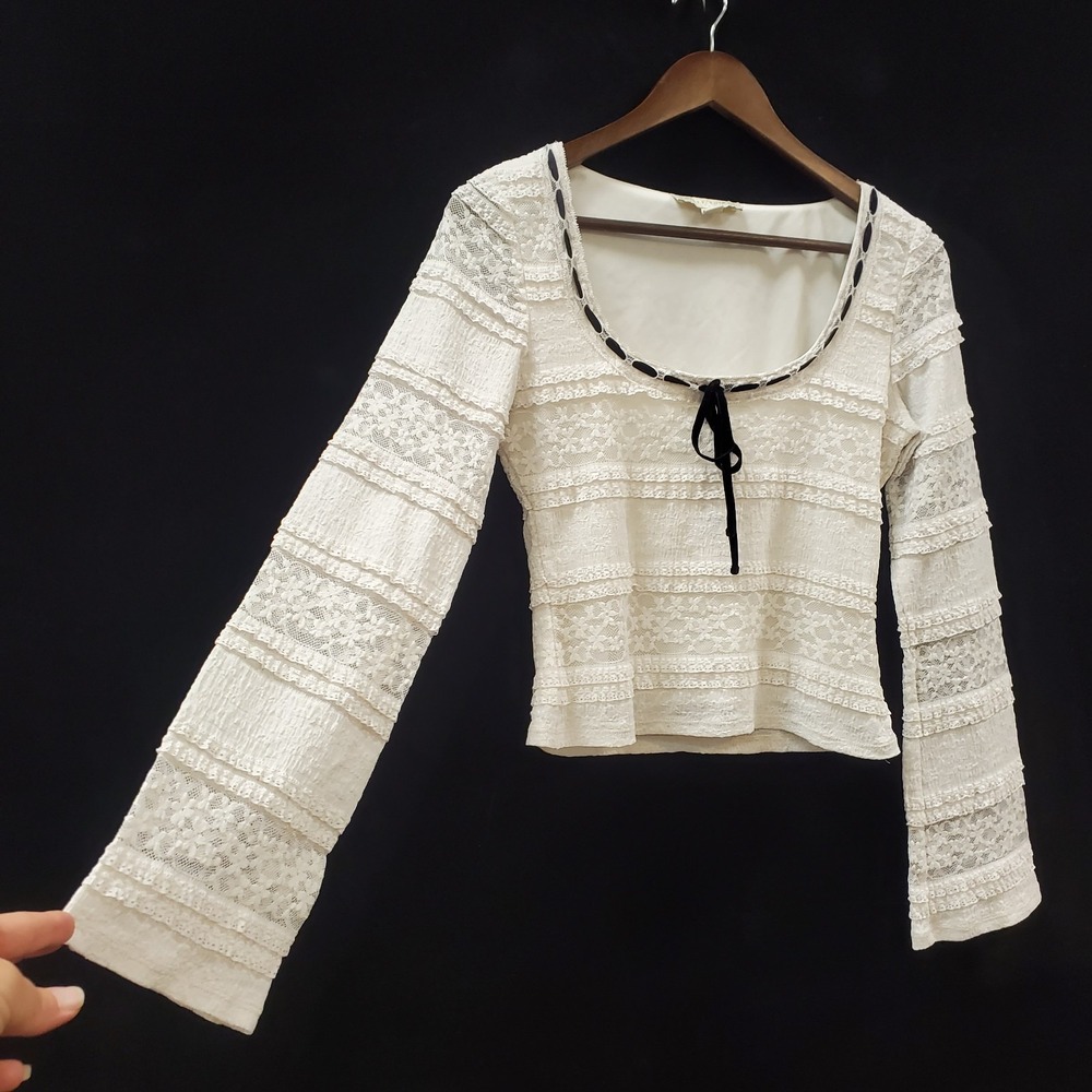 Thirty Thirty Lace Edwardian Scoop Neck Flare Sleeve White Top Size L Ribbon